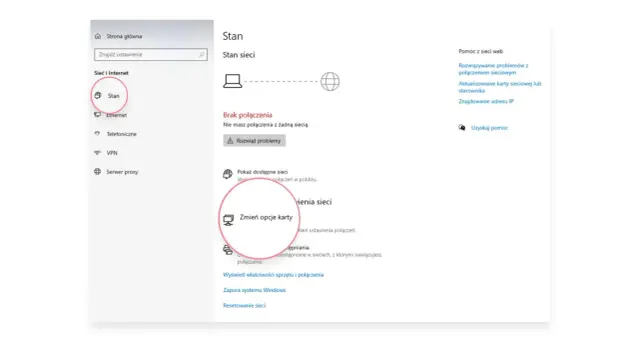 Ekran ustawień sieciowych Windows, gdzie zaznaczono "Zmień opcje karty". Brak połączenia sugeruje błąd konfiguracji IP.
